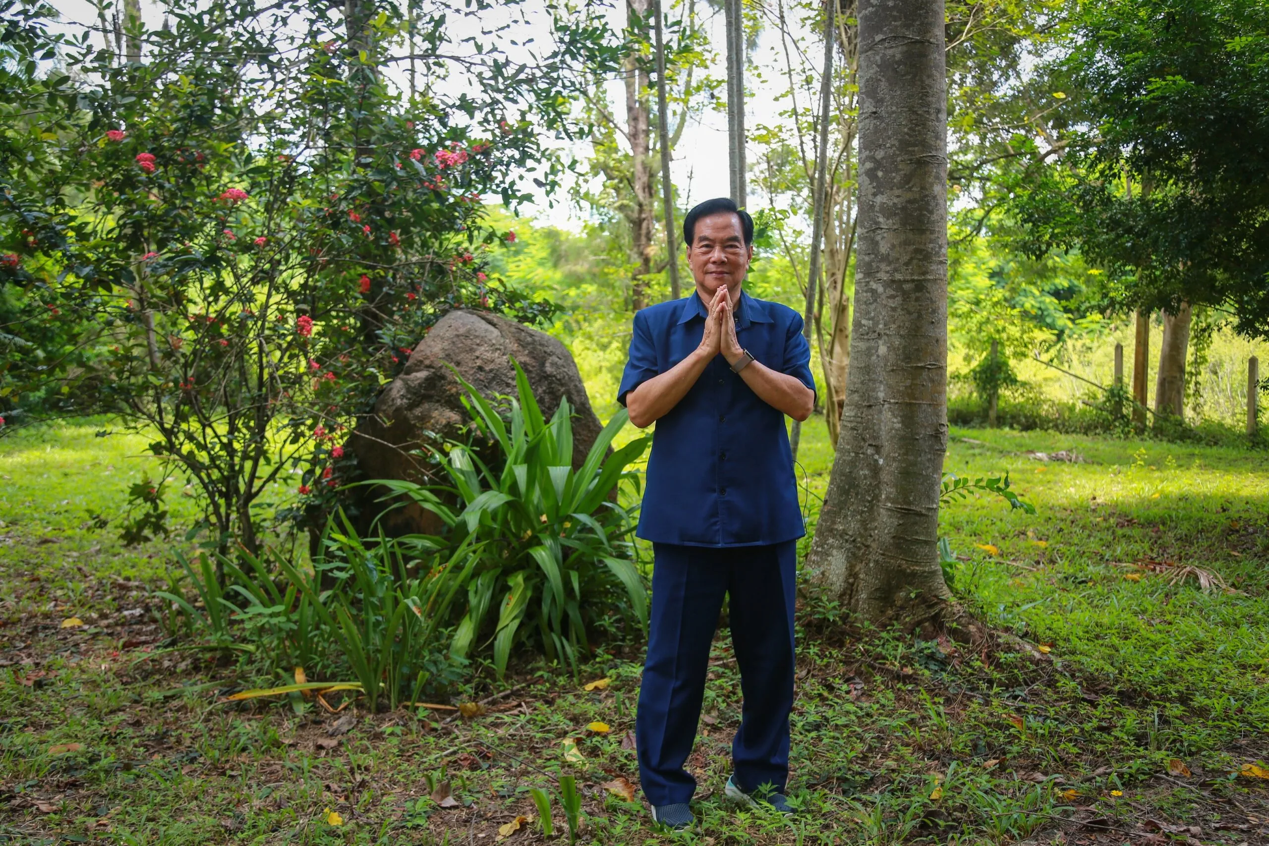 Lire la suite à propos de l’article Mantak Chia : maître de Qi Gong et de guérison énergétique